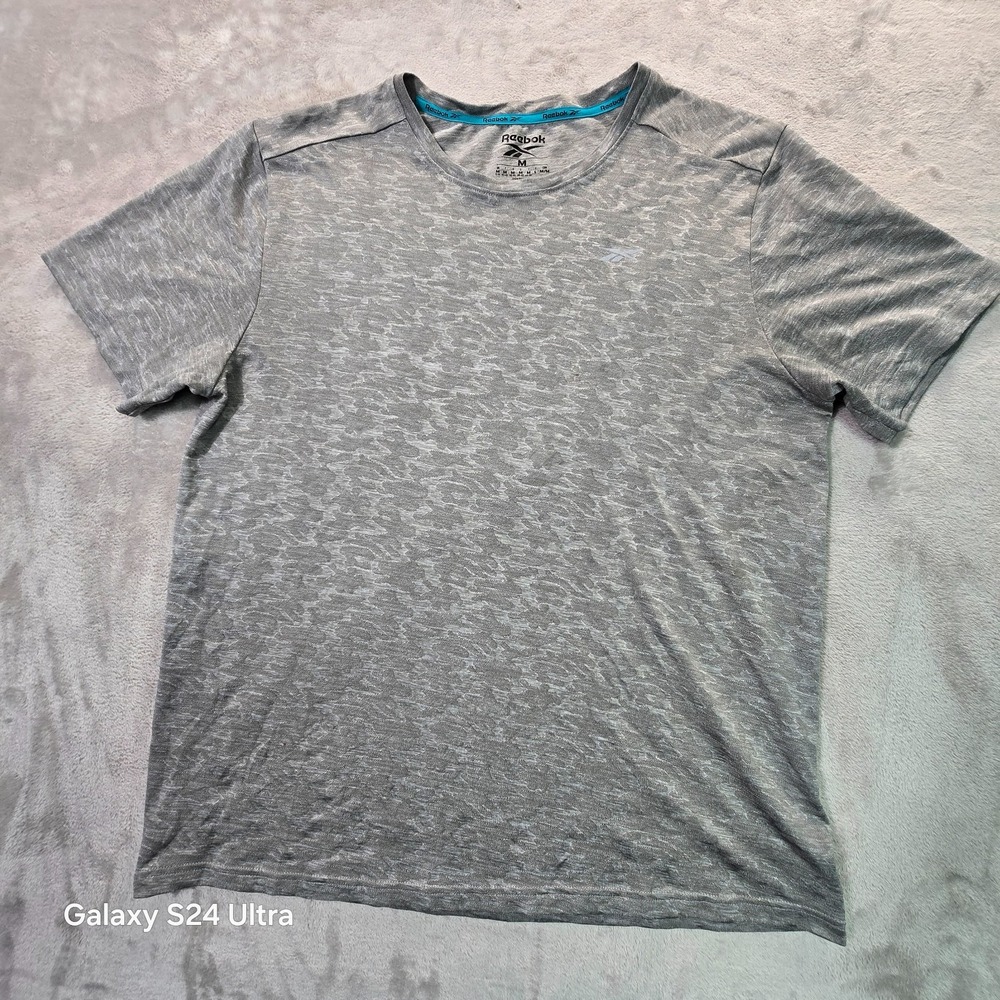 Reebok T-Shirt Mens Medium Gray Space Dye Casual Athletic Gym Workout Training